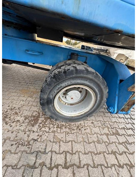 Fuchs MHL360 - Gumikerekes homlokrakodó: 3 kép. Fuchs MHL360 - Gumikerekes homlokrakodó: 3 kép.