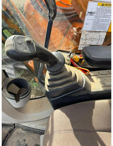 Kobelco SK75 - Minikotró: 5 kép. Kobelco SK75 - Minikotró: 5 kép.