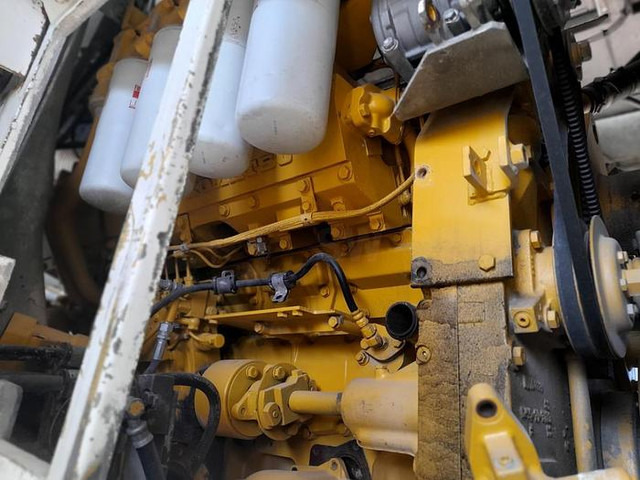 Komatsu SA12V140 - WA800 - HD785 - HD985 - D475 engine - - Motor: 2 kép. Komatsu SA12V140 - WA800 - HD785 - HD985 - D475 engine - - Motor: 2 kép.