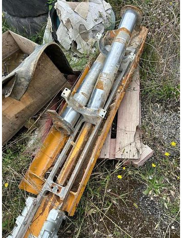 Kotrógép Liebherr: 20 kép.