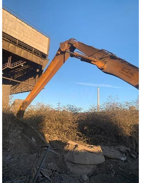 Liebherr R934B EW - Univerzális alkatrész - Kotrógép: 1 kép. Liebherr R934B EW - Univerzális alkatrész - Kotrógép: 1 kép.