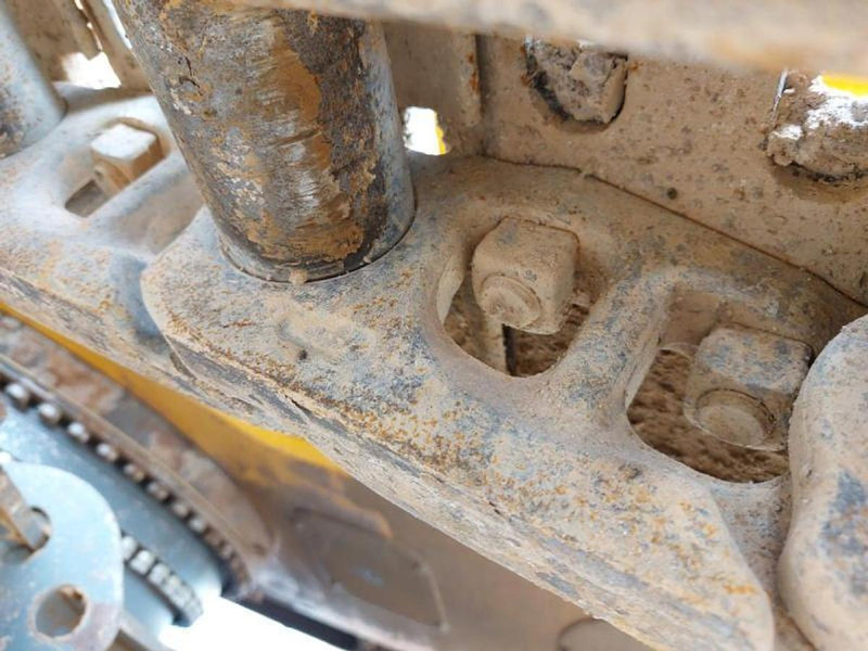 Liebherr R954 - Kotrógép: 3 kép. Liebherr R954 - Kotrógép: 3 kép.