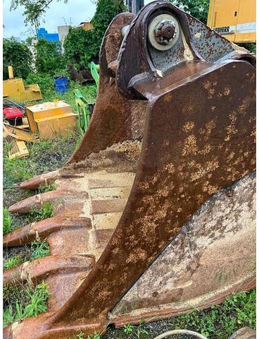 Liebherr SW77 - R954CHD Li - Kotró kanál: 2 kép. Liebherr SW77 - R954CHD Li - Kotró kanál: 2 kép.