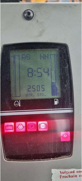 New Holland F 106.6 - Gréder: 2 kép. New Holland F 106.6 - Gréder: 2 kép.