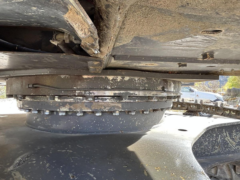 Volvo Ec360CL - Lánctalpas kotró: 4 kép. Volvo Ec360CL - Lánctalpas kotró: 4 kép.