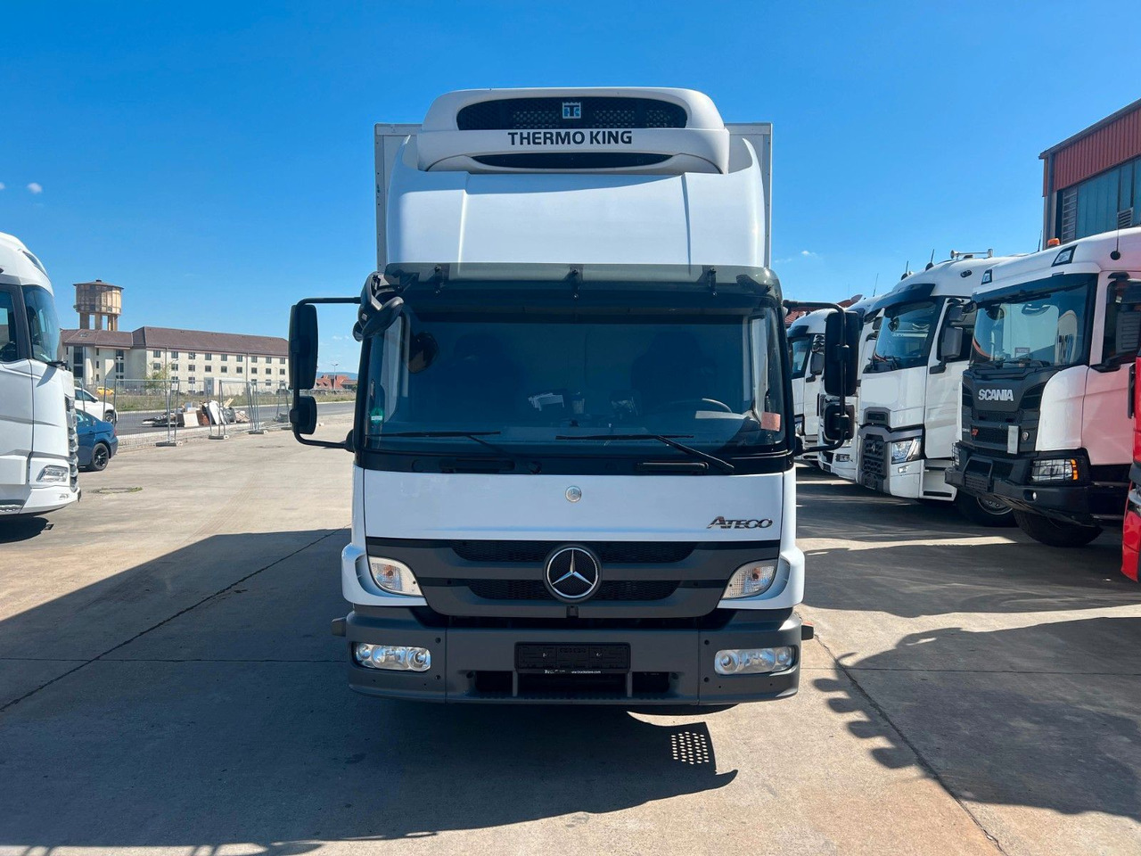Mercedes-Benz Atego 1224 * KLIMA * THERMO KING * BÄR 1,5t * - Hűtős teherautó: 2 kép. Mercedes-Benz Atego 1224 * KLIMA * THERMO KING * BÄR 1,5t * - Hűtős teherautó: 2 kép.