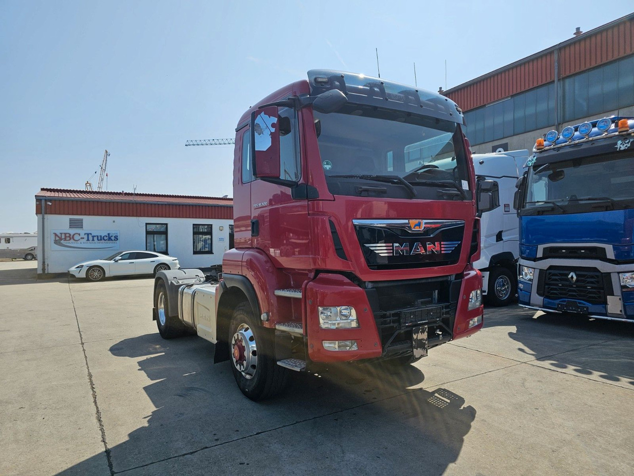 MAN TGS 18.500*HYDRO-DRIVE * STANDHZ. * KLIMA * NAV - Nyergesvontató: 3 kép. MAN TGS 18.500*HYDRO-DRIVE * STANDHZ. * KLIMA * NAV - Nyergesvontató: 3 kép.