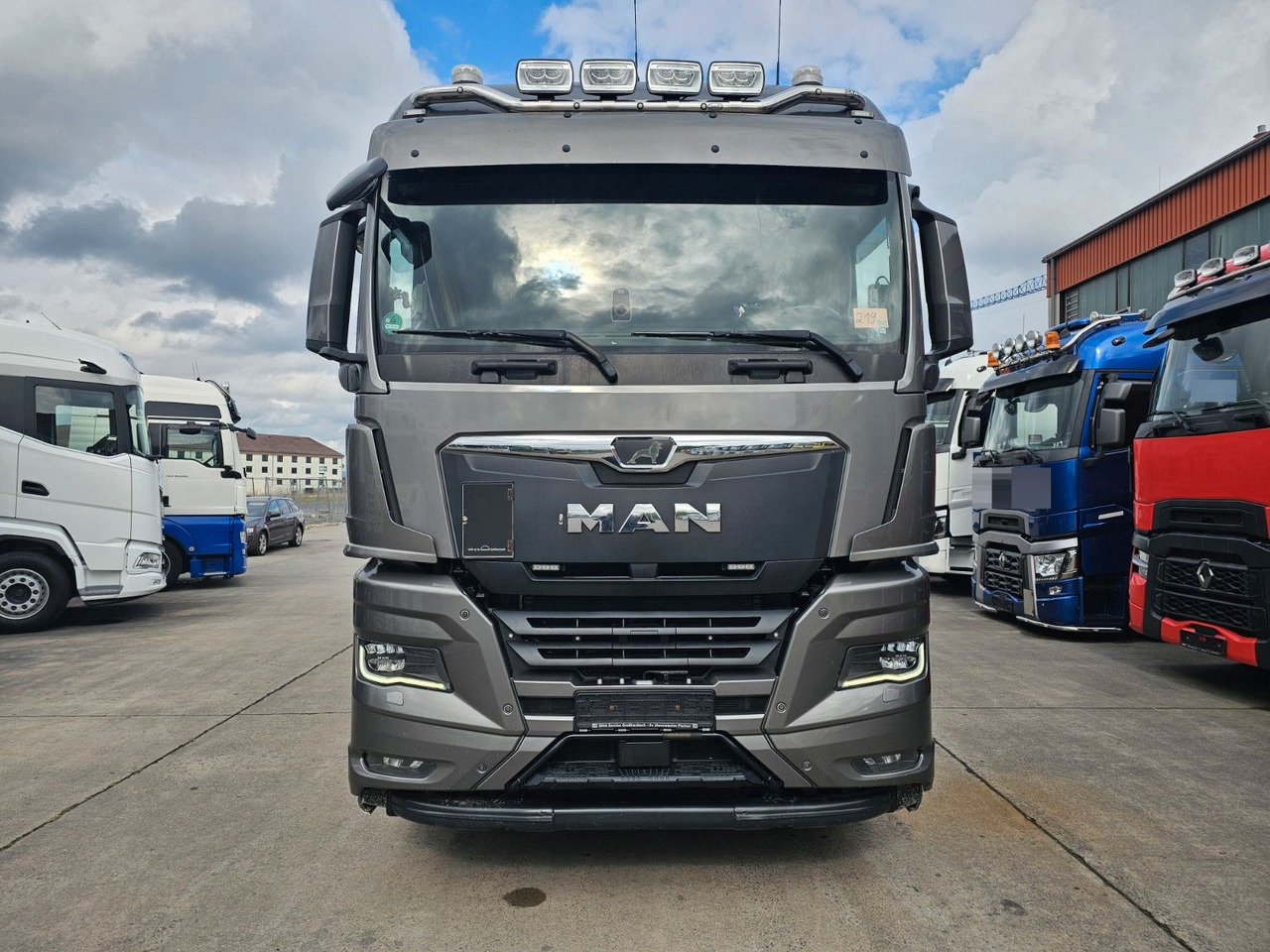 MAN TGX 26.640 * STANDKLIMA * ALCOA * VOLL * - Nyergesvontató: 2 kép. MAN TGX 26.640 * STANDKLIMA * ALCOA * VOLL * - Nyergesvontató: 2 kép.
