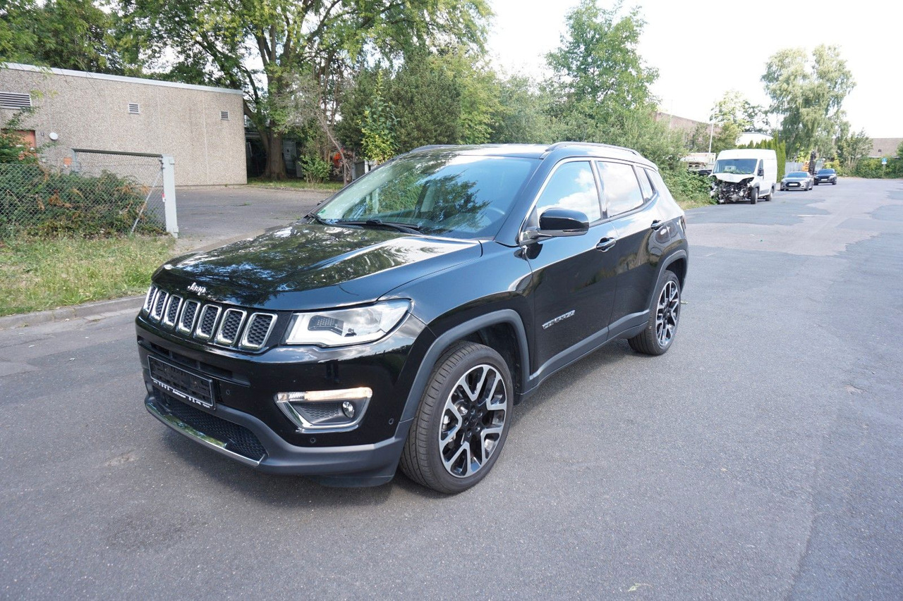 Jeep Compass 1.4 MultiAir 103kW Limited / Beats - Terepjáró/ SUV: 1 kép. Jeep Compass 1.4 MultiAir 103kW Limited / Beats - Terepjáró/ SUV: 1 kép.