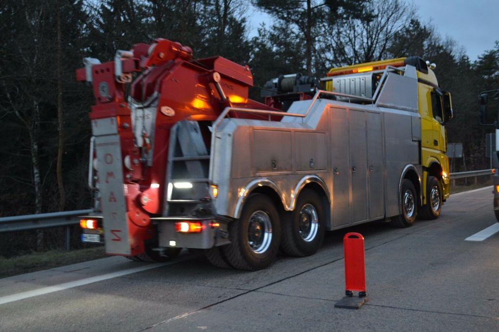Mercedes-Benz Arocs 4163 8x4 G&G Heavy Wrecker Mercedes-Benz Arocs 4163 8x4 G&G Heavy Wrecker - Vontató: 4 kép. Mercedes-Benz Arocs 4163 8x4 G&G Heavy Wrecker Mercedes-Benz Arocs 4163 8x4 G&G Heavy Wrecker - Vontató: 4 kép.