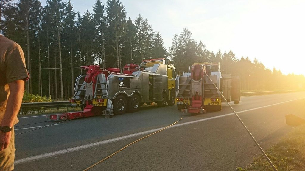Mercedes-Benz Arocs 8x8 4153 G&G Wrecker Mercedes-Benz Arocs 8x8 4153 G&G Wrecker - Vontató: 2 kép. Mercedes-Benz Arocs 8x8 4153 G&G Wrecker Mercedes-Benz Arocs 8x8 4153 G&G Wrecker - Vontató: 2 kép.