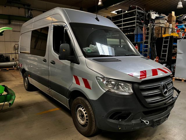 Mercedes-Benz Sprinter III 316 Mercedes-Benz Sprinter III 316 - Furgon: 2 kép. Mercedes-Benz Sprinter III 316 Mercedes-Benz Sprinter III 316 - Furgon: 2 kép.