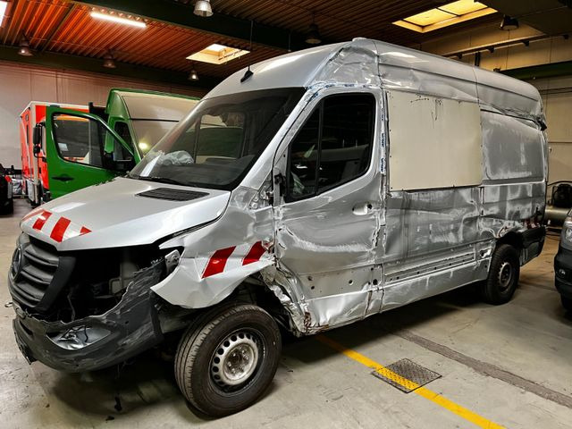 Mercedes-Benz Sprinter III 316 Mercedes-Benz Sprinter III 316 - Furgon: 4 kép. Mercedes-Benz Sprinter III 316 Mercedes-Benz Sprinter III 316 - Furgon: 4 kép.