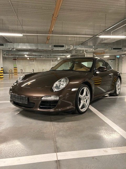 Porsche 997 Porsche 997 - Kupé: 1 kép. Porsche 997 Porsche 997 - Kupé: 1 kép.