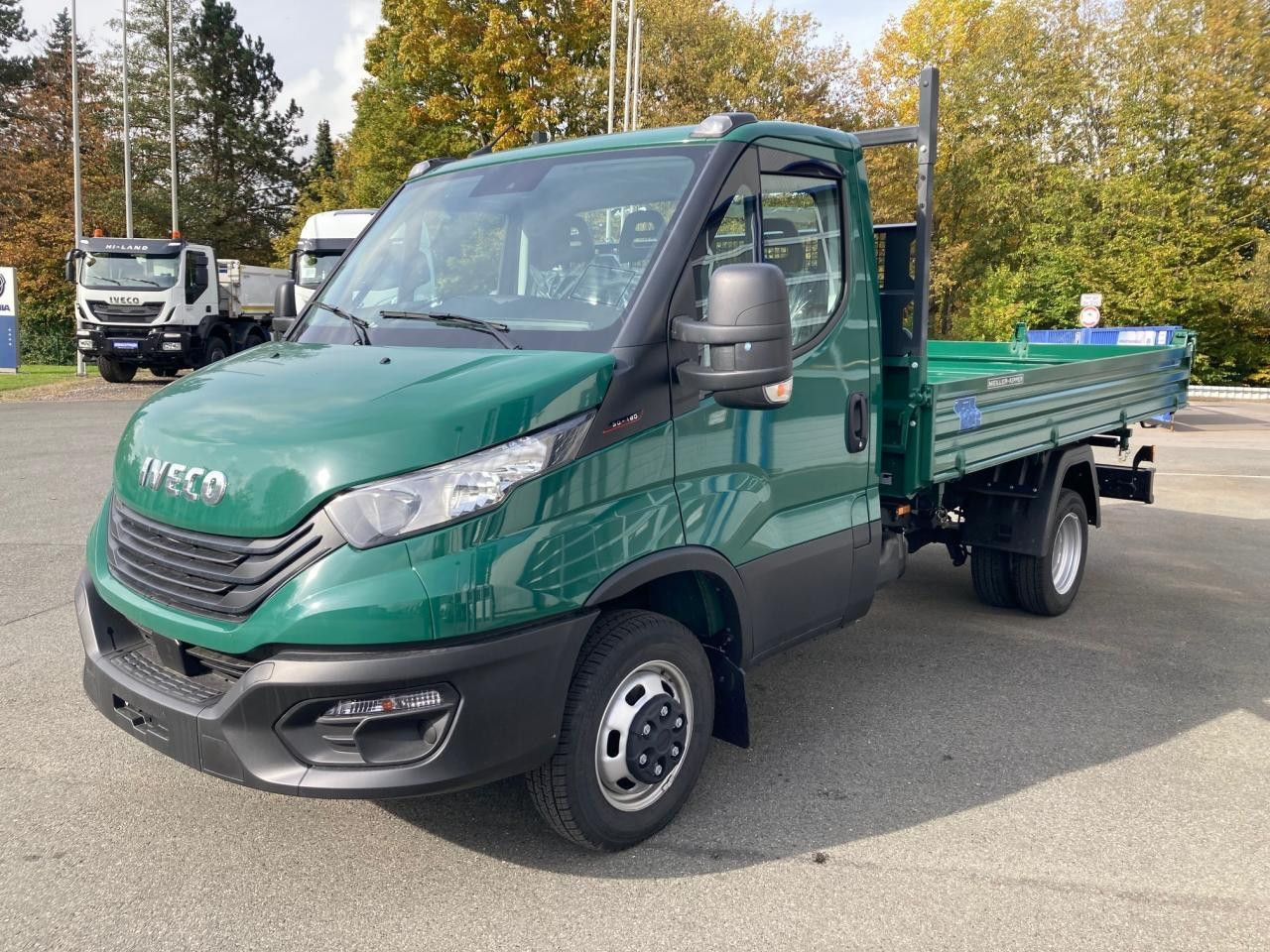 Iveco Daily 50C18H Iveco Daily 50C18H Euro6 Klima AHK ZV - Billenőplatós kisteherautó: 3 kép. Iveco Daily 50C18H Iveco Daily 50C18H Euro6 Klima AHK ZV - Billenőplatós kisteherautó: 3 kép.