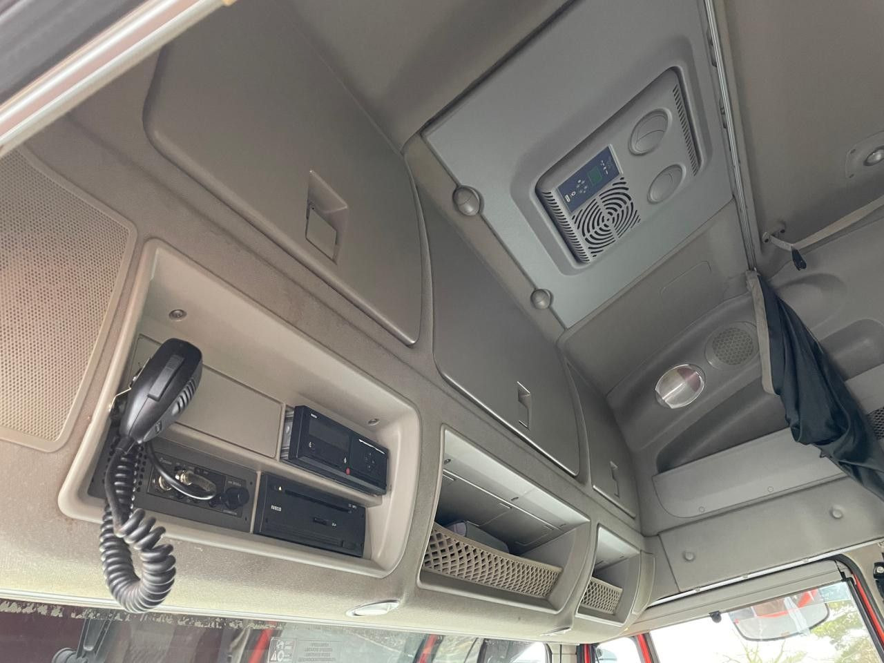 Ponyvás teherautó Iveco Stralis AS260S42Y/FP GV Euro6 Intarder Klima AHK Iveco Stralis AS260S42Y/FP GV Euro6 Intarder Klima AHK: 10 kép.