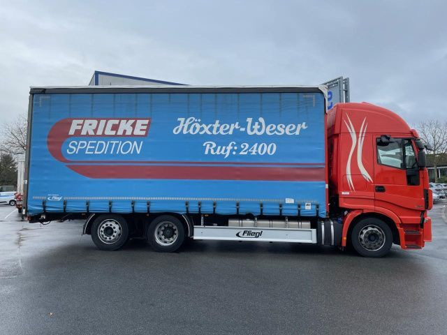 Iveco Stralis AS260S42Y/FP GV Euro6 Intarder Klima AHK - Ponyvás teherautó: 3 kép. Iveco Stralis AS260S42Y/FP GV Euro6 Intarder Klima AHK - Ponyvás teherautó: 3 kép.