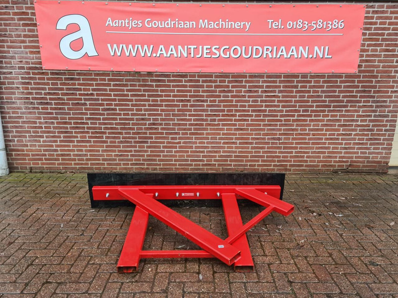 AGM rubberschuif - Állattartás gépei: 1 kép. AGM rubberschuif - Állattartás gépei: 1 kép.