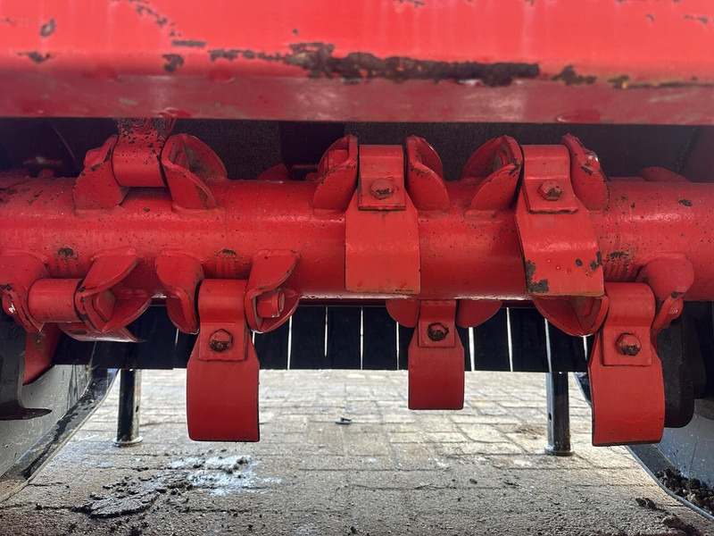 Agrator - Szárzúzó/ Mulcsozó: 5 kép. Agrator - Szárzúzó/ Mulcsozó: 5 kép.