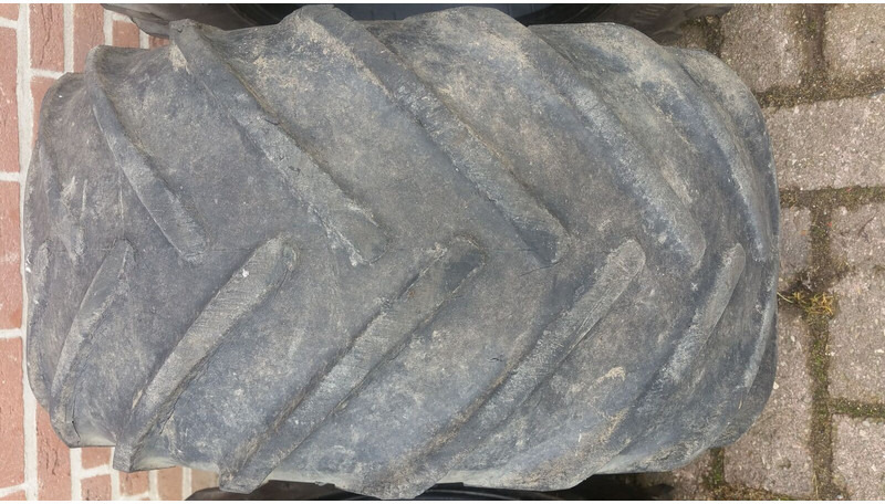 Alliance - Gumiabroncs - Mezőgazdasági gépek: 5 kép. Alliance - Gumiabroncs - Mezőgazdasági gépek: 5 kép.