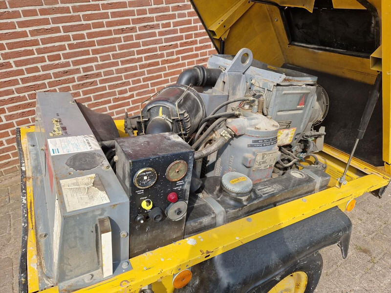 Atlas-Copco - Légkompresszor: 5 kép. Atlas-Copco - Légkompresszor: 5 kép.