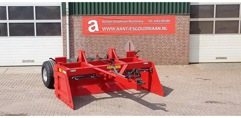 BIZON AGM kilverbak 3000 - Talajművelő gep: 2 kép. BIZON AGM kilverbak 3000 - Talajművelő gep: 2 kép.