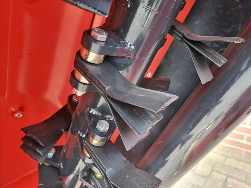 Boxer AM110-42 - Kerti fűkasza: 4 kép. Boxer AM110-42 - Kerti fűkasza: 4 kép.