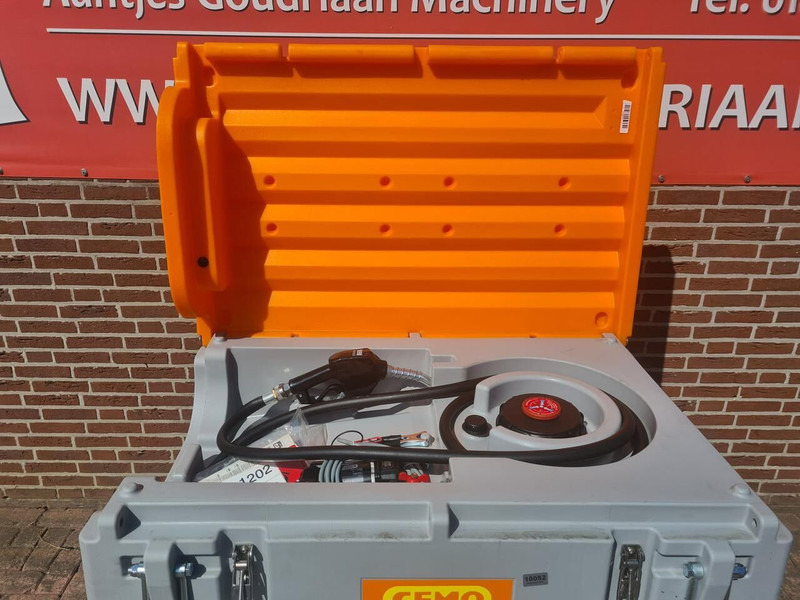 Diesel 600 liter - Tartályos teherautó: 4 kép. Diesel 600 liter - Tartályos teherautó: 4 kép.