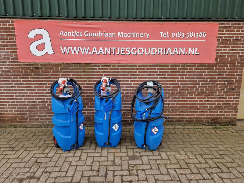 Mobiele kunststof tank voor AdBlue - Tartályos teherautó: 1 kép. Mobiele kunststof tank voor AdBlue - Tartályos teherautó: 1 kép.