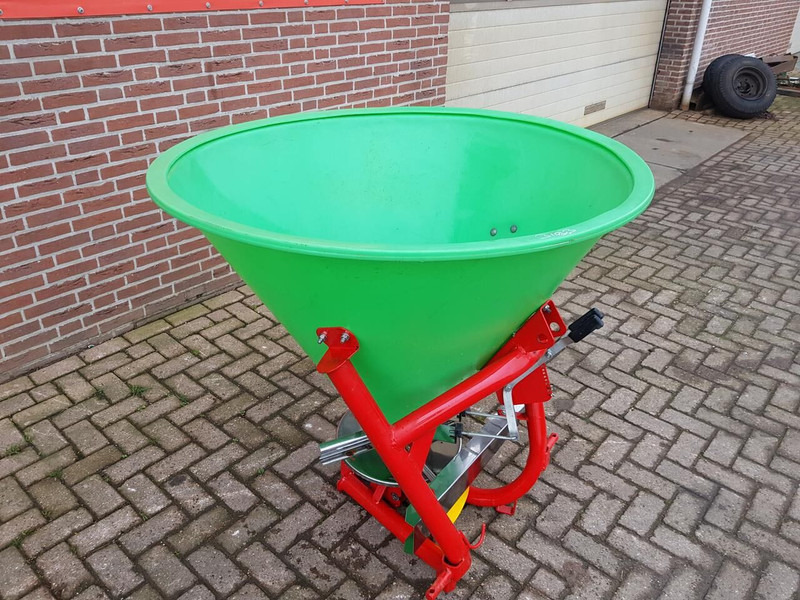 Onbekend PROMAR - Homok-/ Sószóró: 4 kép. Onbekend PROMAR - Homok-/ Sószóró: 4 kép.