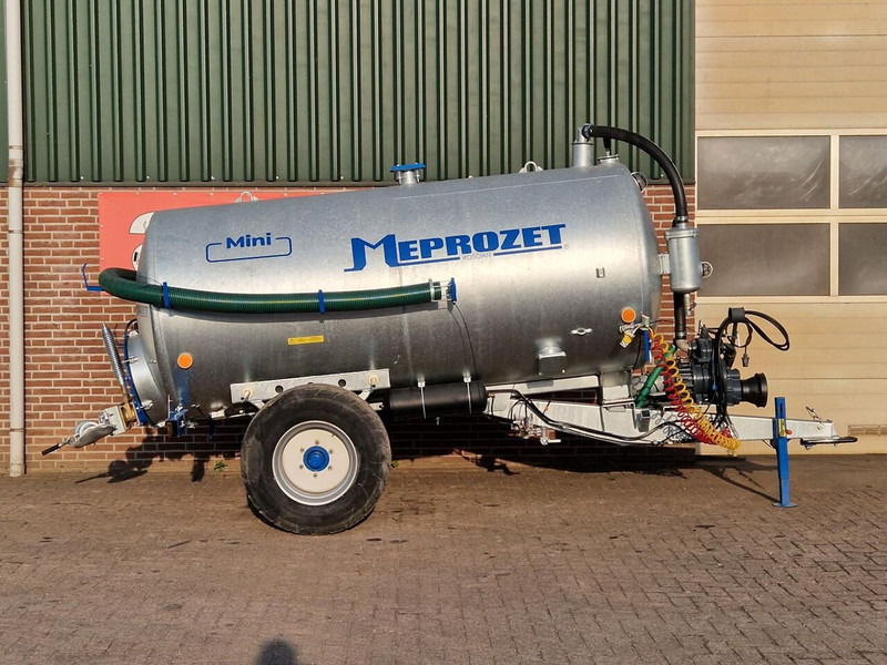 Onbekend Waterwagen - Szervestrágyaszóró: 1 kép. Onbekend Waterwagen - Szervestrágyaszóró: 1 kép.
