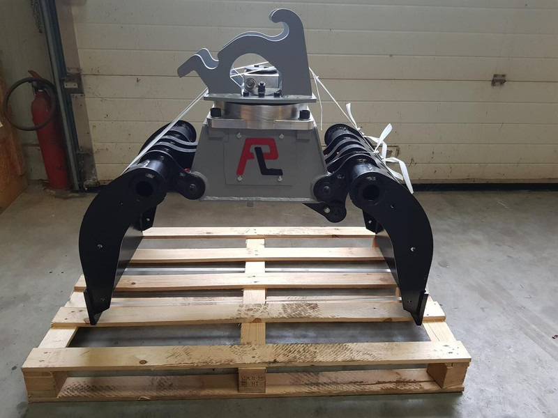 Pladdet - Polip kanál - Építőipari gépek: 1 kép. Pladdet - Polip kanál - Építőipari gépek: 1 kép.