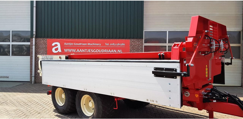 Beco Brevis 100 met afdekluiken - Pótkocsi: 2 kép. Beco Brevis 100 met afdekluiken - Pótkocsi: 2 kép.