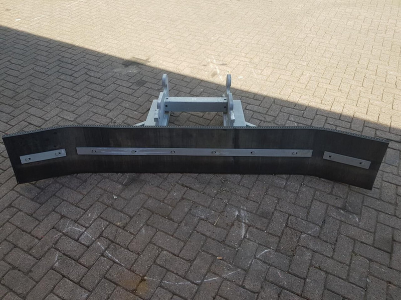 Rubberschuif /modderschuif CW 2/3 - Talajművelő gep: 4 kép. Rubberschuif /modderschuif CW 2/3 - Talajművelő gep: 4 kép.