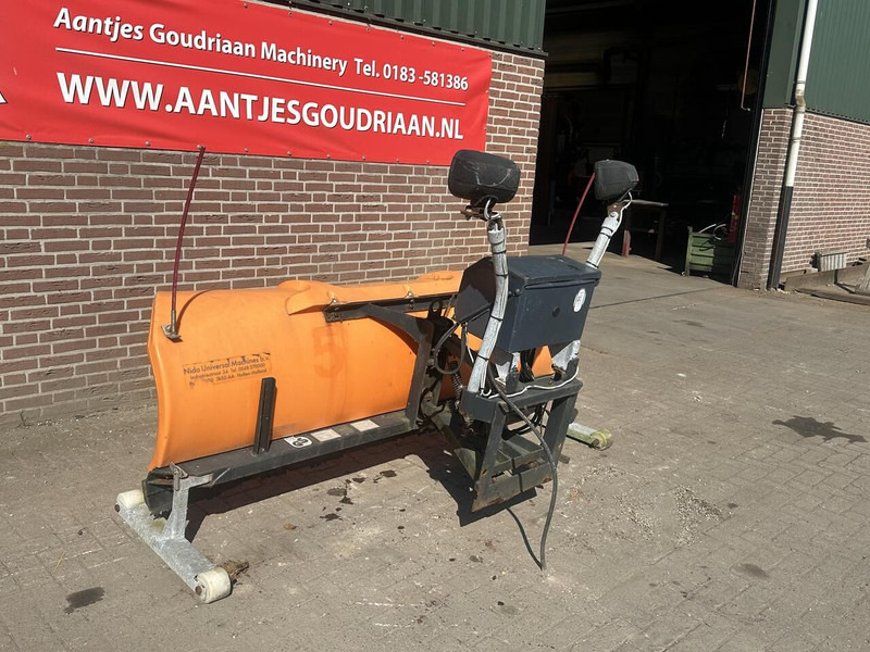 Sneeuwschuif - Gebruikt - Hóeke: 3 kép. Sneeuwschuif - Gebruikt - Hóeke: 3 kép.