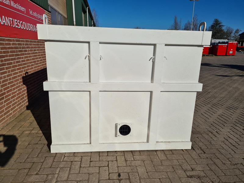 Stro ontijzerings container - Tároló tartály: 3 kép. Stro ontijzerings container - Tároló tartály: 3 kép.