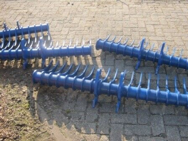 TERREIN harken - Talajlazító: 5 kép. TERREIN harken - Talajlazító: 5 kép.