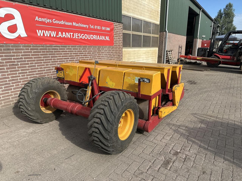 Vredo Doorzaaimachine 2050 - Gebruikt - Vetőgép: 3 kép. Vredo Doorzaaimachine 2050 - Gebruikt - Vetőgép: 3 kép.