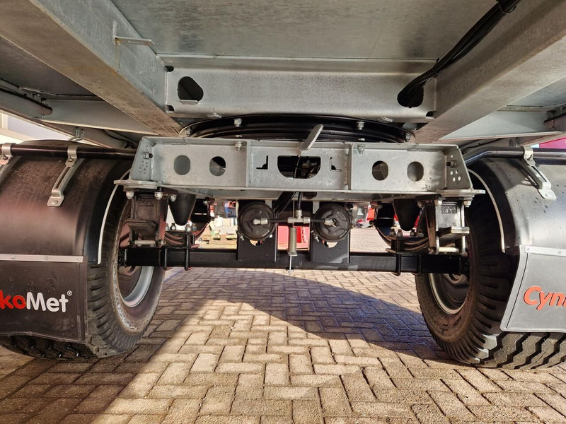 Balenwagen - Platós pótkocsi: 5 kép. Balenwagen - Platós pótkocsi: 5 kép.