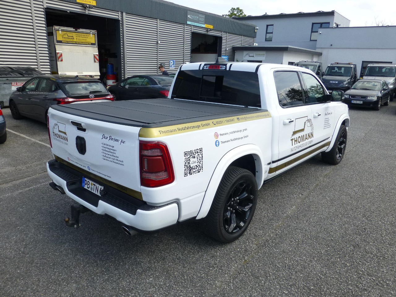 Dodge RAM HEMI Limited 5.7 PRINS LPG Luftfederung - Terepjáró/ SUV: 4 kép. Dodge RAM HEMI Limited 5.7 PRINS LPG Luftfederung - Terepjáró/ SUV: 4 kép.