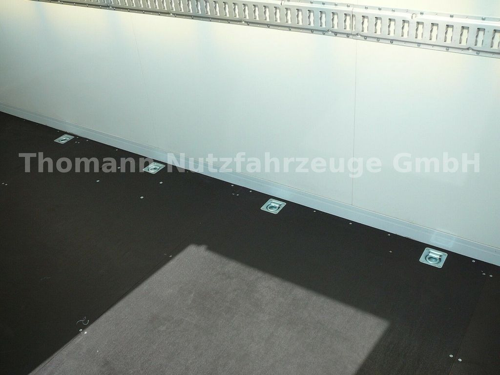 Új Dobozos kisteherautó Ford Transit Koffer Ladebordwand Klima Temp. DAB: 11 kép.