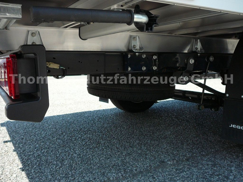 Új Dobozos kisteherautó Ford Transit Möbel Koffer Premium Ford Transit Möbel Koffer Premium: 19 kép.