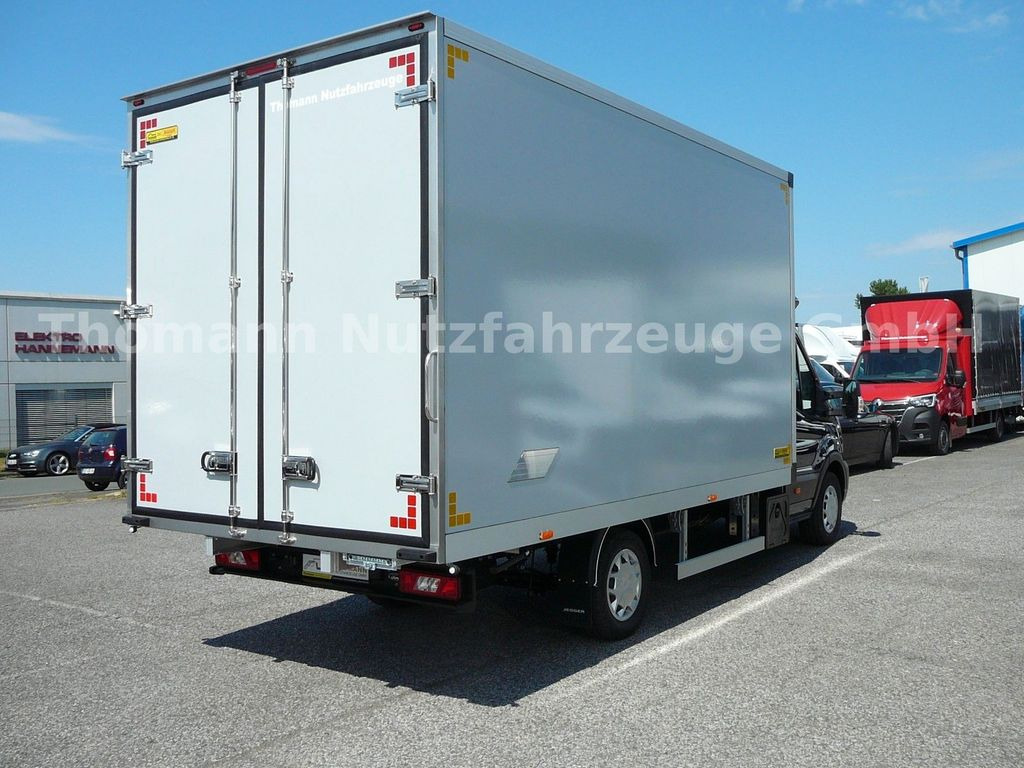 Ford Transit Möbel Koffer Premium - Dobozos kisteherautó: 5 kép. Ford Transit Möbel Koffer Premium - Dobozos kisteherautó: 5 kép.