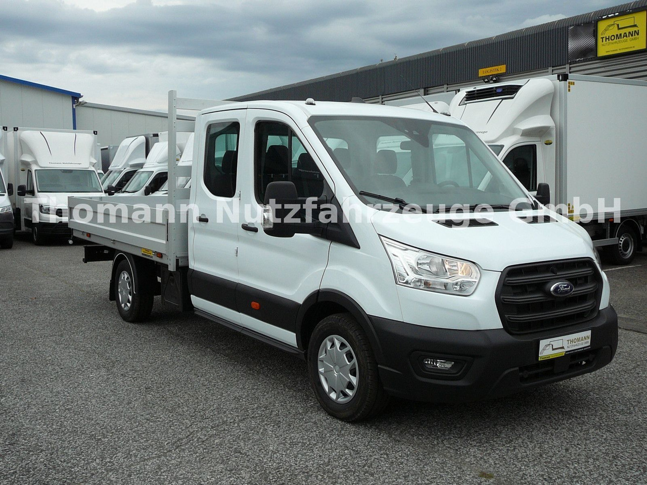 Ford Transit Pritsche Doppelkabine Ford Transit Pritsche Doppelkabine - Platós kisteherautó: 2 kép. Ford Transit Pritsche Doppelkabine Ford Transit Pritsche Doppelkabine - Platós kisteherautó: 2 kép.