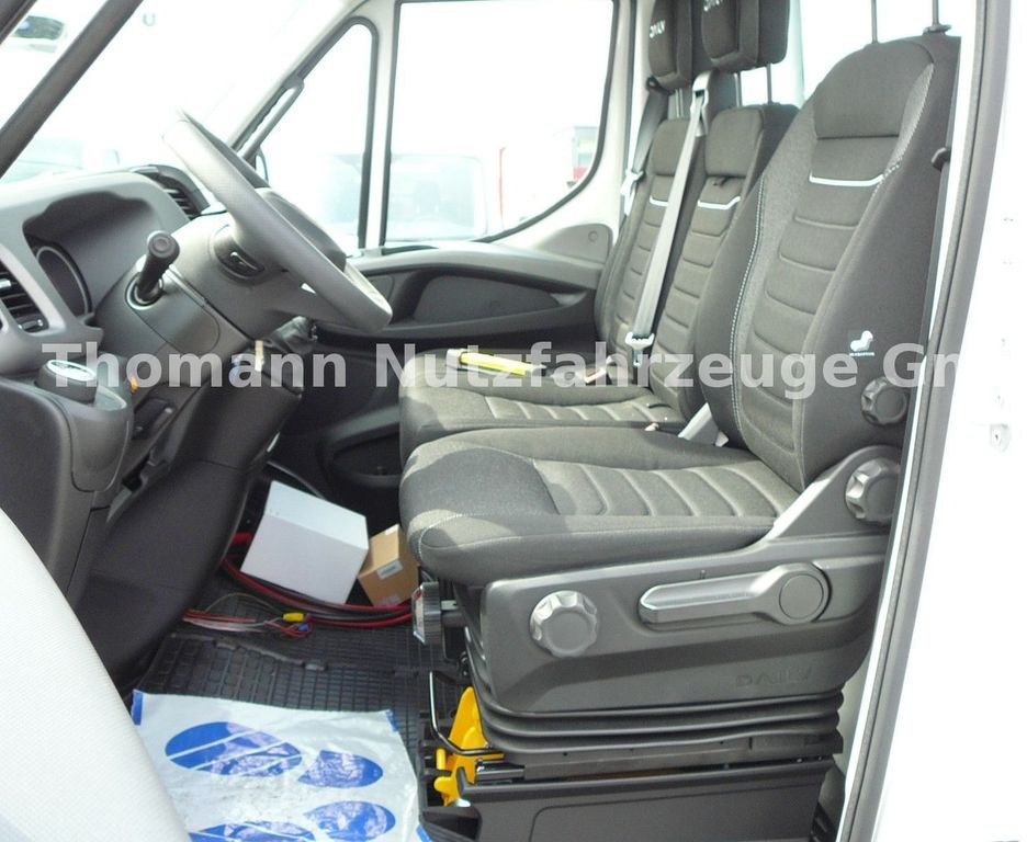 Új Vontató, Kisteherautó Iveco DAILY 72C18 Schiebeplateu Hubbrille Luftfed Navi Iveco DAILY 72C18 Schiebeplateu Hubbrille Luftfed Navi: 11 kép.