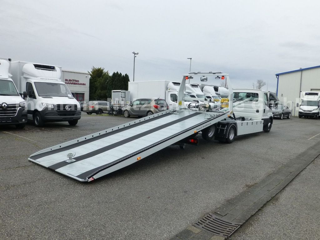 Iveco DAILY 72C18 Schiebeplateu Luftfed Navi Iveco DAILY 72C18 Schiebeplateu Luftfed Navi - Vontató, Kisteherautó: 3 kép. Iveco DAILY 72C18 Schiebeplateu Luftfed Navi Iveco DAILY 72C18 Schiebeplateu Luftfed Navi - Vontató, Kisteherautó: 3 kép.