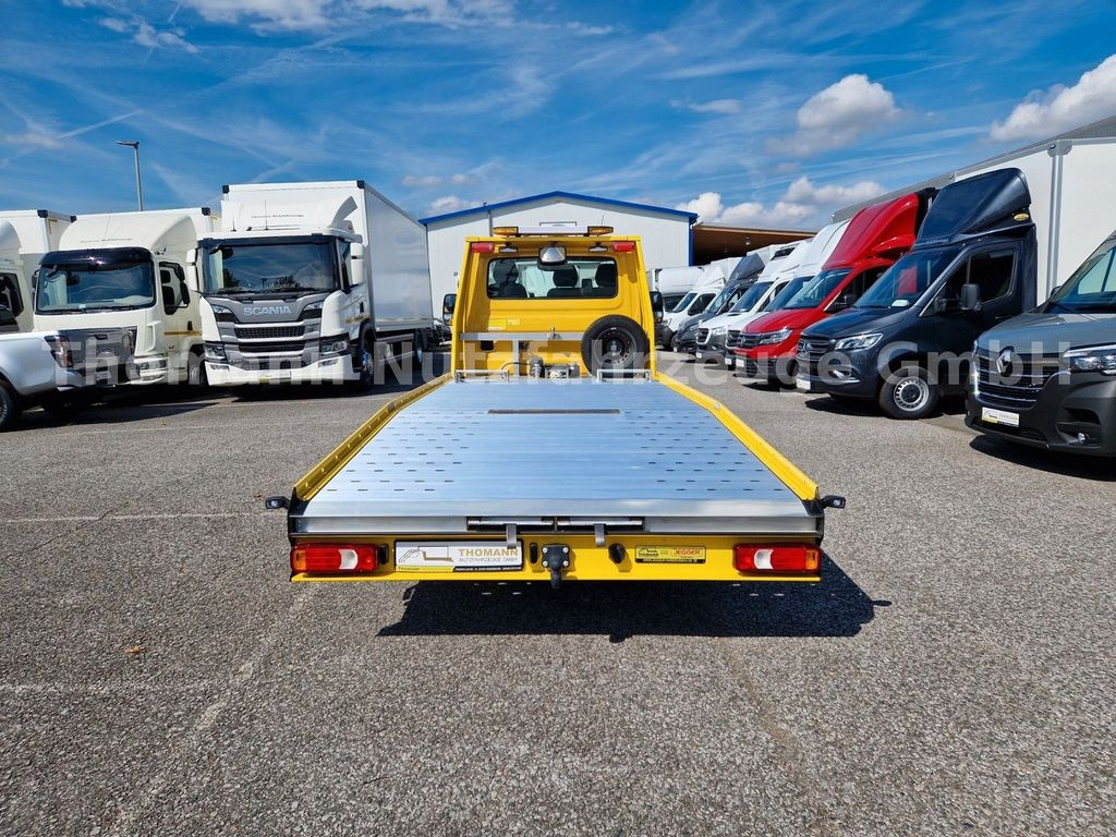 Iveco Daily 35S18 Autotransporter Aut. Luftfed. NAVI Iveco Daily 35S18 Autotransporter Aut. Luftfed. NAVI - Vontató: 5 kép. Iveco Daily 35S18 Autotransporter Aut. Luftfed. NAVI Iveco Daily 35S18 Autotransporter Aut. Luftfed. NAVI - Vontató: 5 kép.