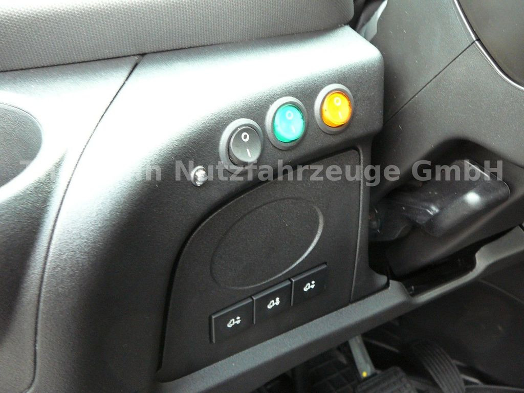 Új Autószállító teherautó, Kisteherautó Iveco Daily 35S18 Autotransporter Aut. Luftfed. NAVI: 15 kép.