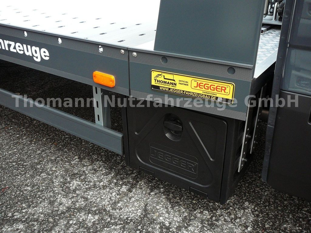 Iveco Daily 35S18 Autotransporter Aut. Luftfed. NAVI - Autószállító teherautó, Kisteherautó: 4 kép. Iveco Daily 35S18 Autotransporter Aut. Luftfed. NAVI - Autószállító teherautó, Kisteherautó: 4 kép.