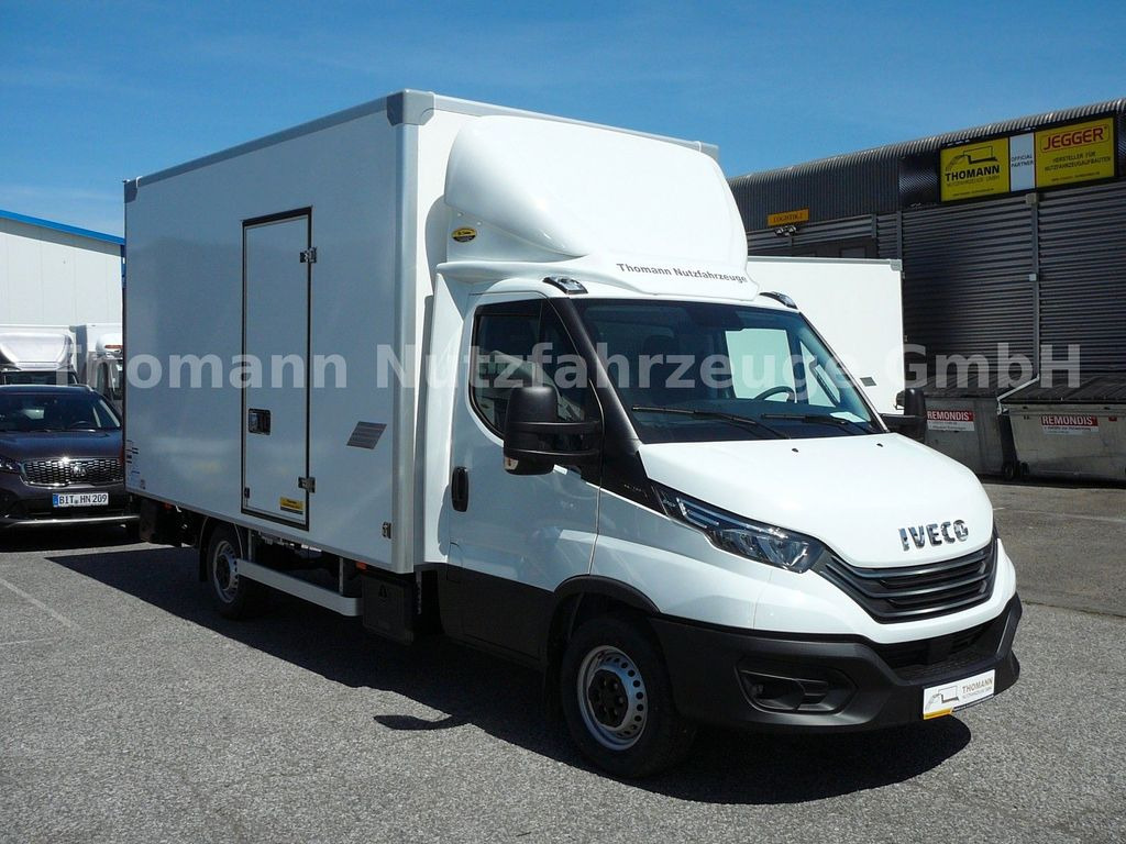 Iveco Daily 35S18 Koffer Ladebordwand Navi R-Cam - Dobozos kisteherautó: 1 kép. Iveco Daily 35S18 Koffer Ladebordwand Navi R-Cam - Dobozos kisteherautó: 1 kép.